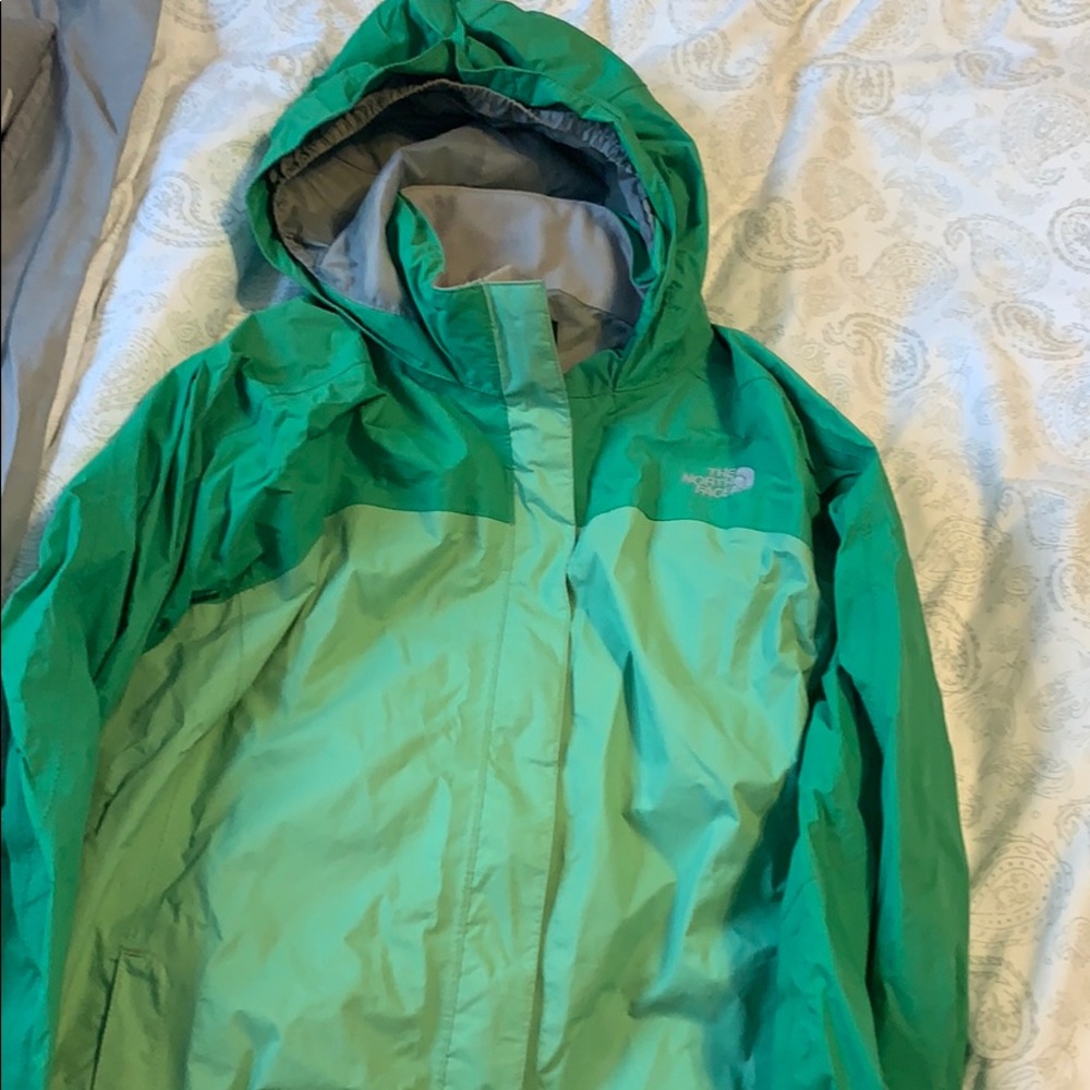 Girls North face jacket/raincoat